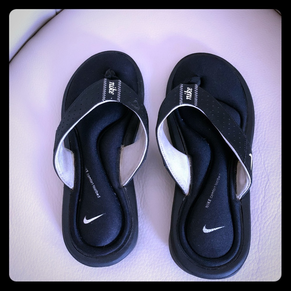 Nike Ultra Comfort Flip Flops Size 6 Nice!